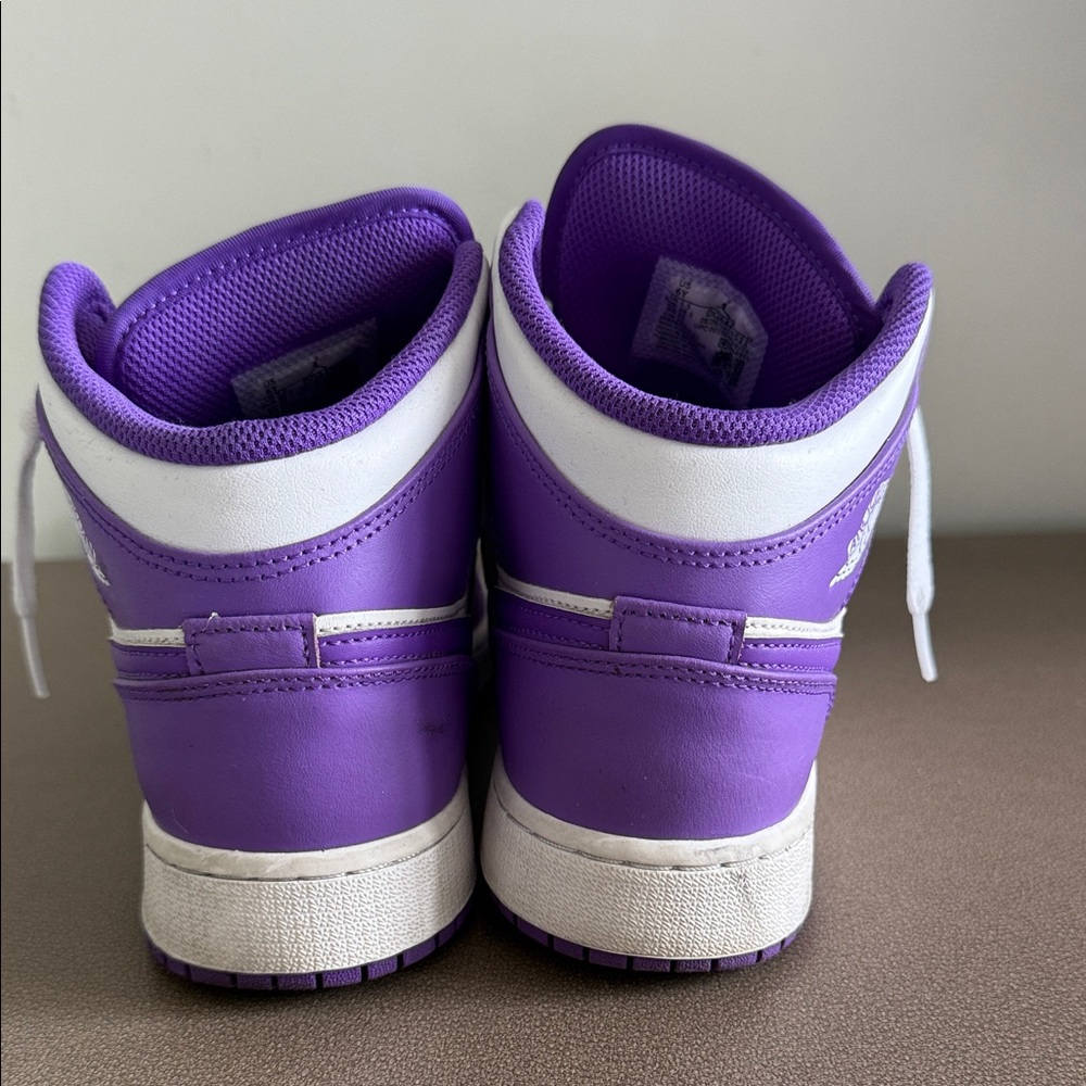 Boy, Jordan ones Purple and White Sneakers - Picture 4 of 7